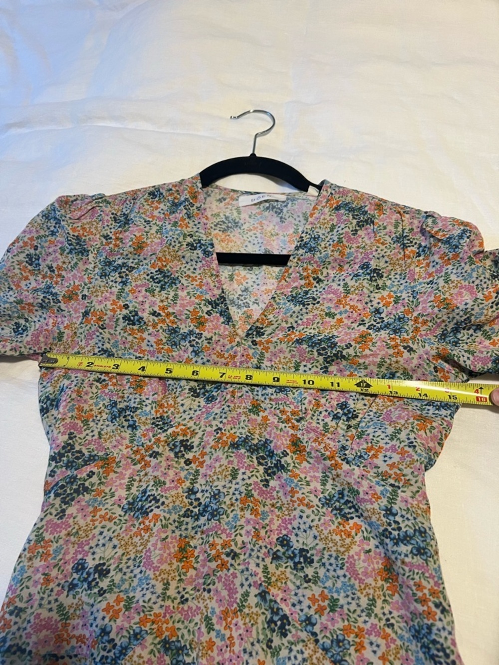 Doen Floral Maxi Dress in Cream with Blue & Pink Bouquet Print - Picture 6 of 10